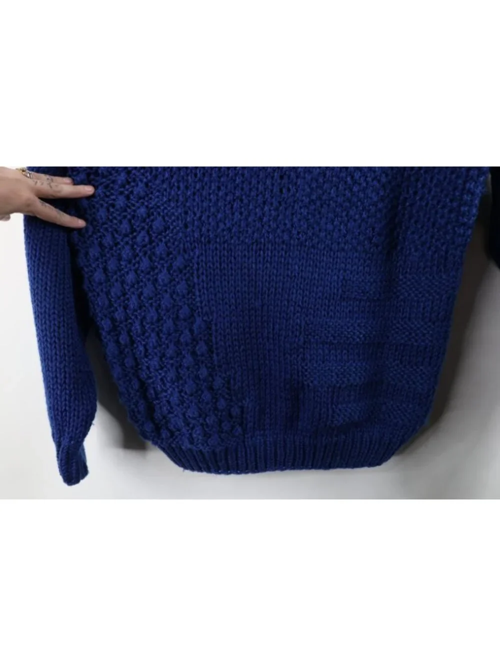 Vintage 90s Streetwear Mens Medium Hand Made Chunky Crochet Knit Sweater Blue